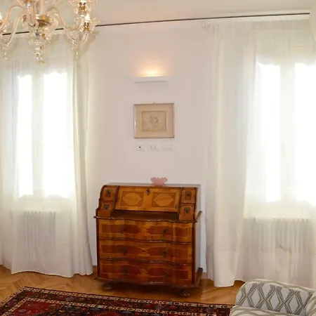 Casa Margherita Accademia شقة *