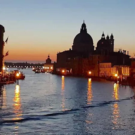 Casa Margherita Accademia شقة